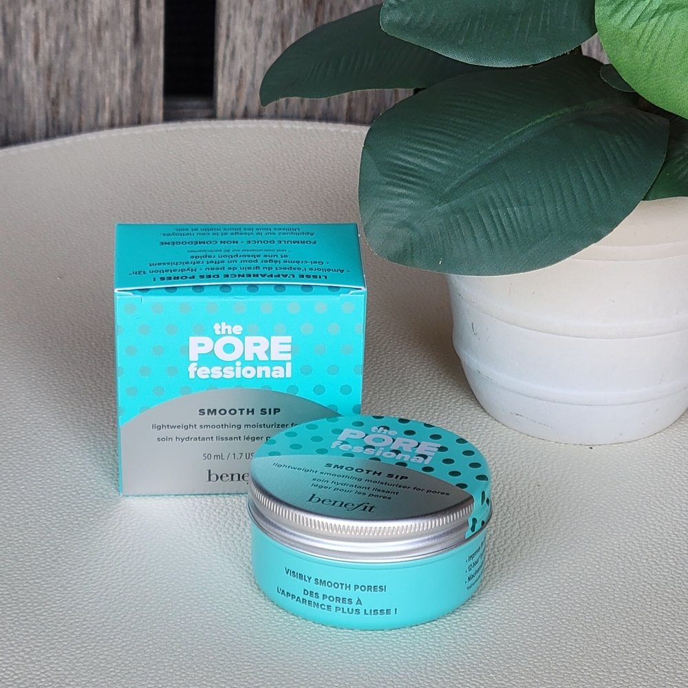 Benefit The POREfessional Smooth Sip Moisturizer - Turquoise - Picture 2 of 5